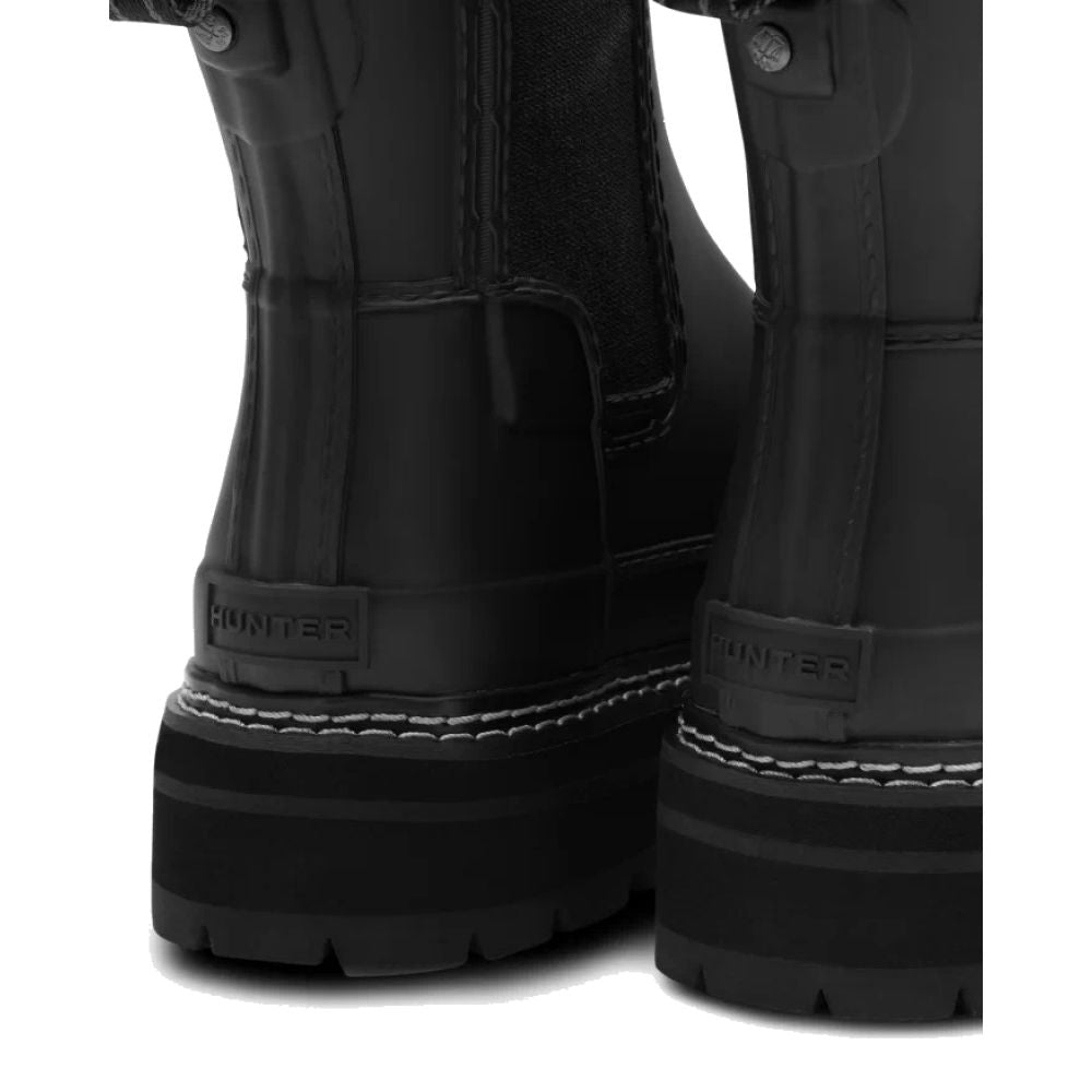 Hunter Women's Refined Stitch Detail Chelsea Boots In Black 5 Hunter Women's Refined Stitch Detail Chelsea Boots In Black - Image 3